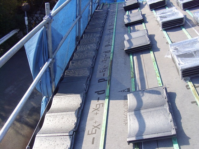 ルーガを設置している様子